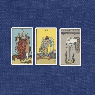 �R�~���j�e�B�N���b�V���[